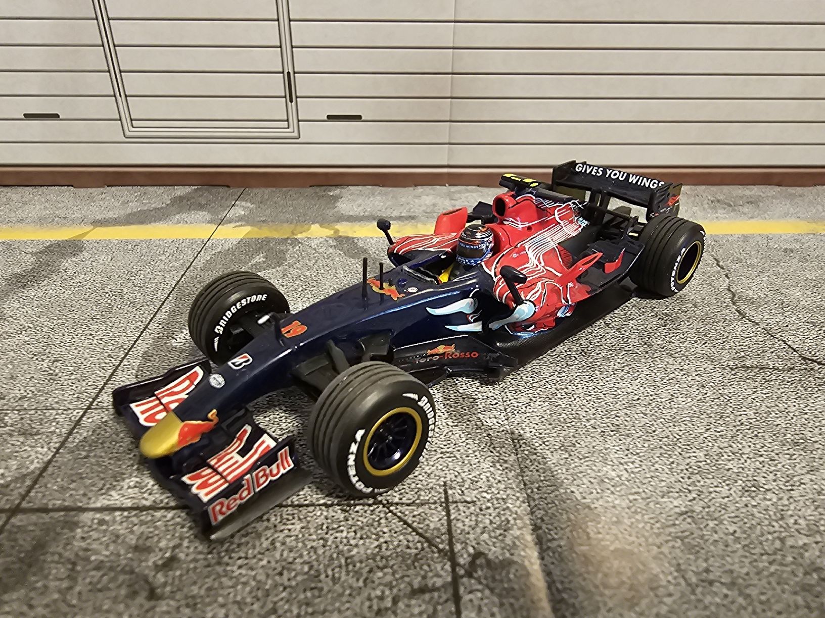 Minichamps Modellini d'auto: Toro Rosso STR2  Formel 1 2007 Scott Speed 1:43 – Usato da Wetzikon ZH venduto da ICEONE_ 1