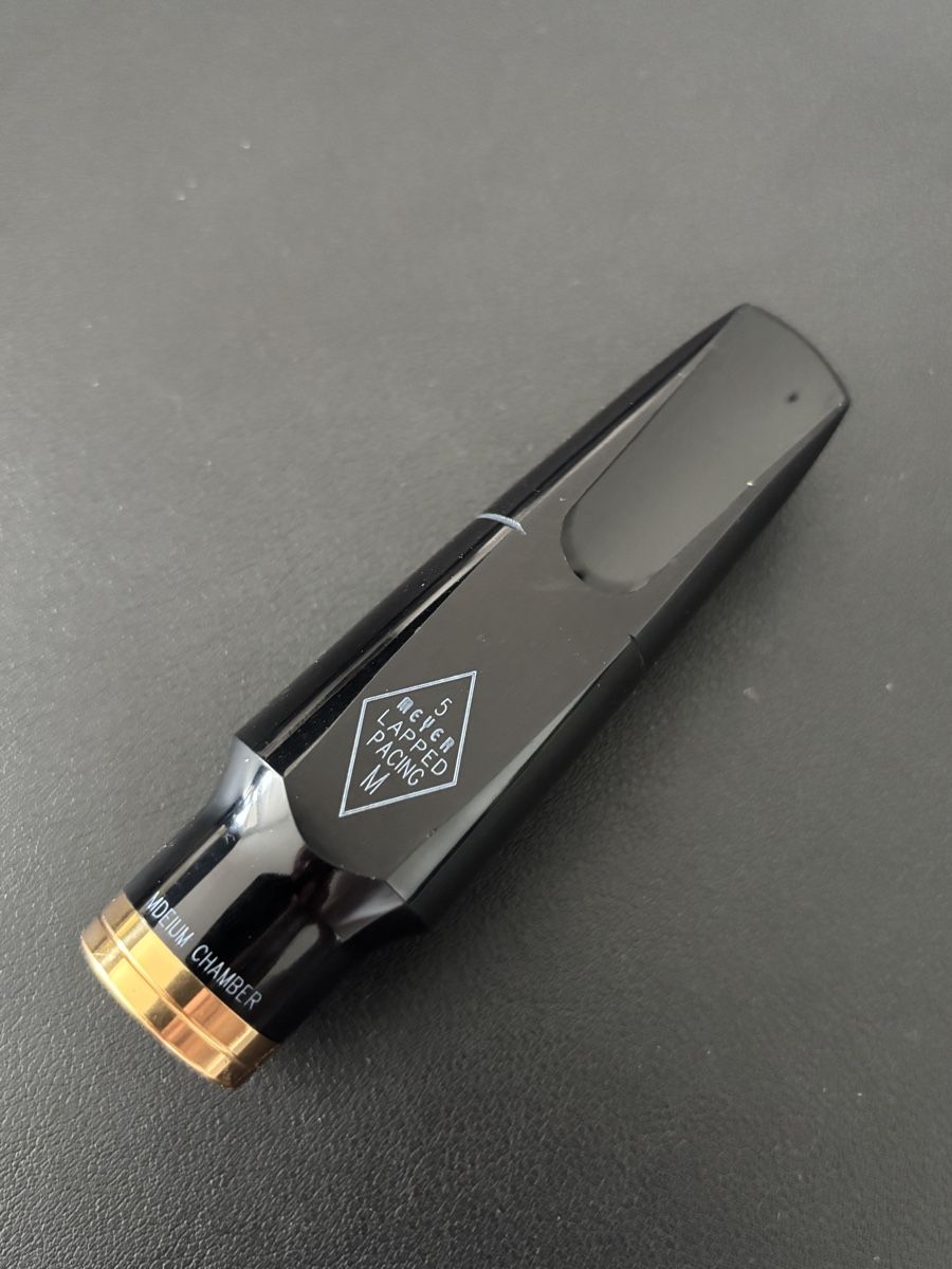 Strumenti musicali: Tenor Saxophone Mouthpiece – Nuovo e nell'imballaggio originale da Mellingen venduto da Guilhermefurlan 2