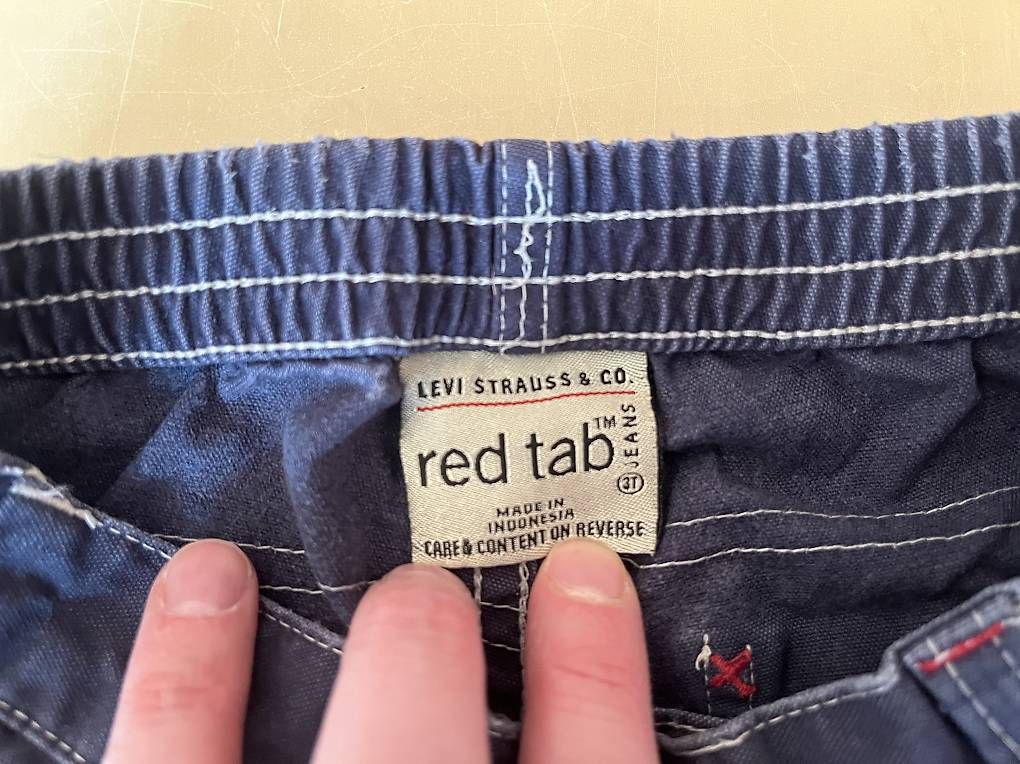 Pantaloni: Levi's kurze Hose 106 – Usato da Zürich venduto da Sina1899 2