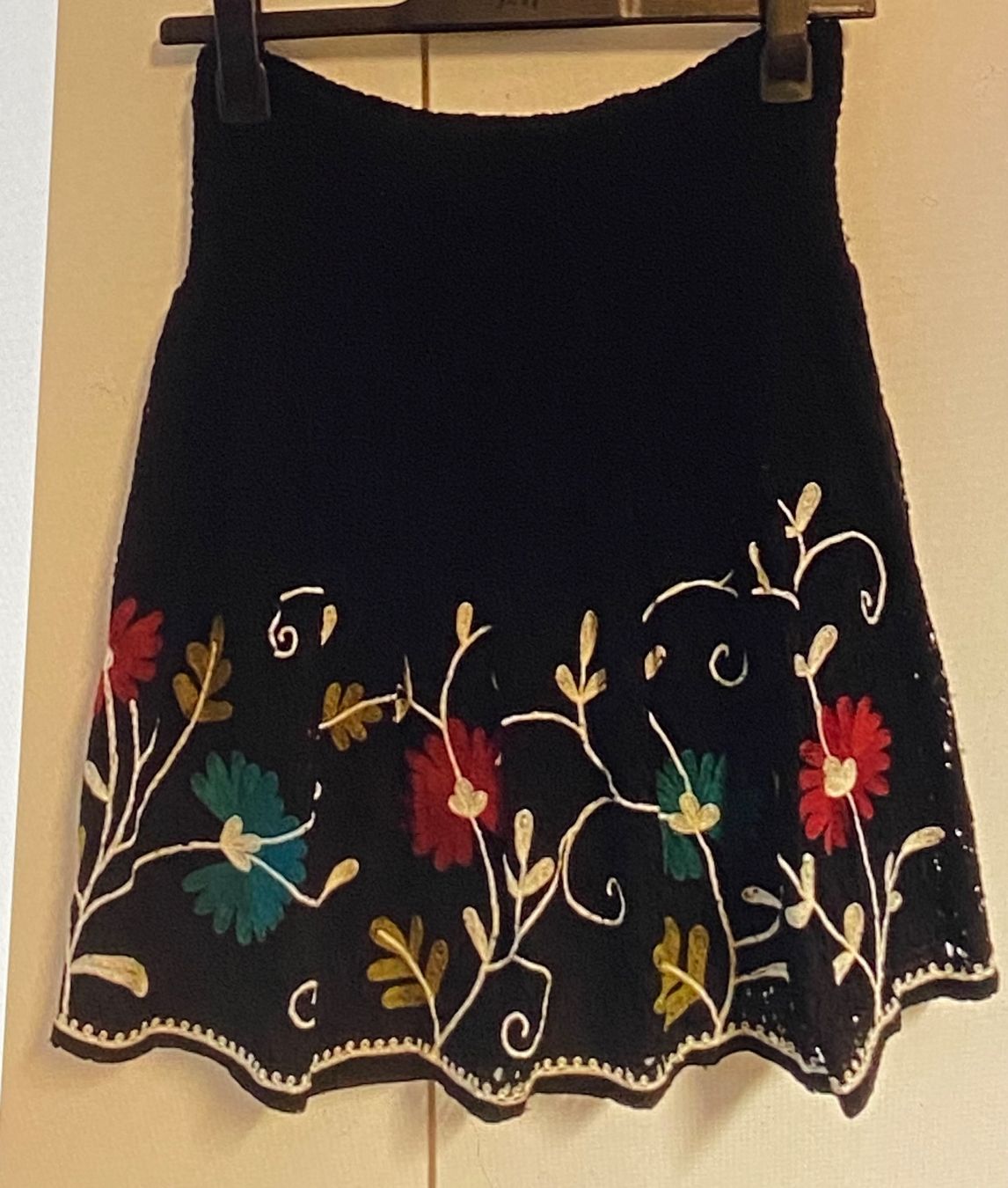 Jupe Forever 21 Noire Dentelle – Taille L, Longueur Genou, Neuve Avec étiquette
