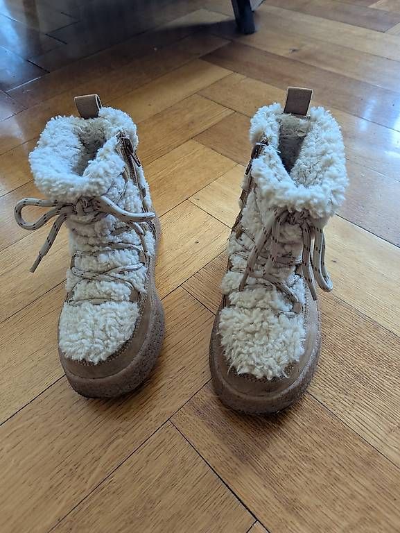 Zara Schuhe für Jungen: Bottines fourrées enfant taille 34 Zara – Gebraucht aus Chêne Bougeries von guimzou