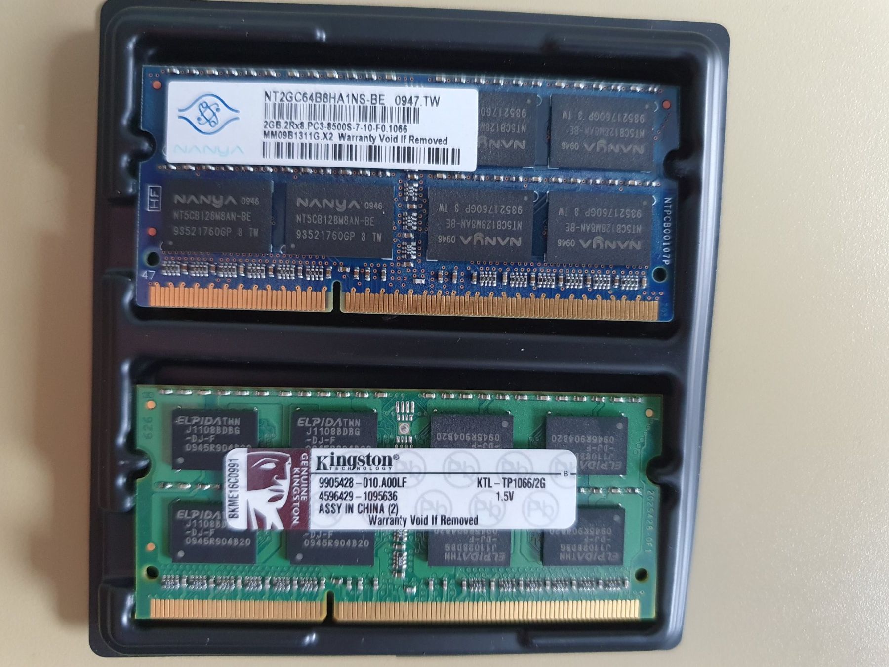 Kingston Memoria / RAM: Kingston & Nanya RAM Riegel, 2x 2GB – Usato da Hohentannen venduto da Grimblegromble