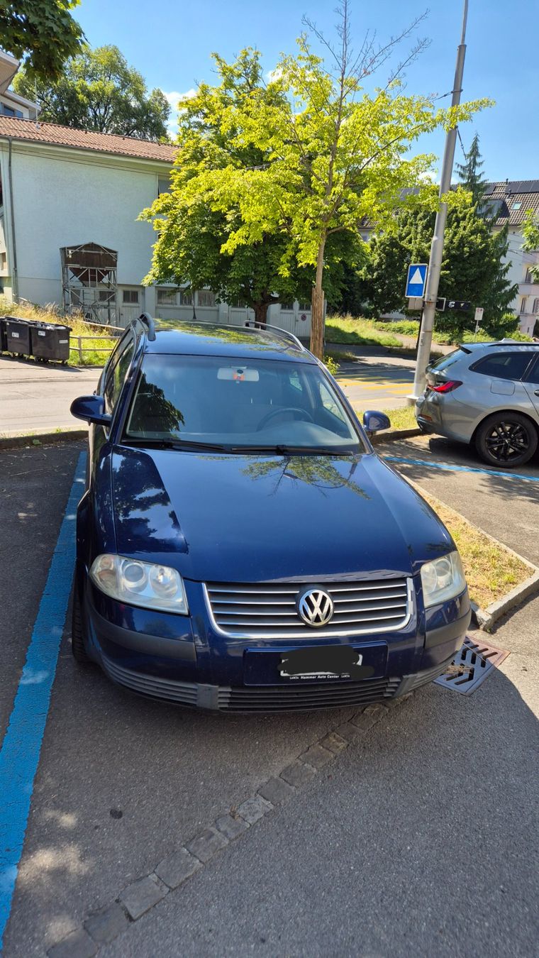 VW Automobili: VW Passat Variant B5 1.9 TDI ab Platz – Usato da Luzern venduto da denis.lecardonnel 1