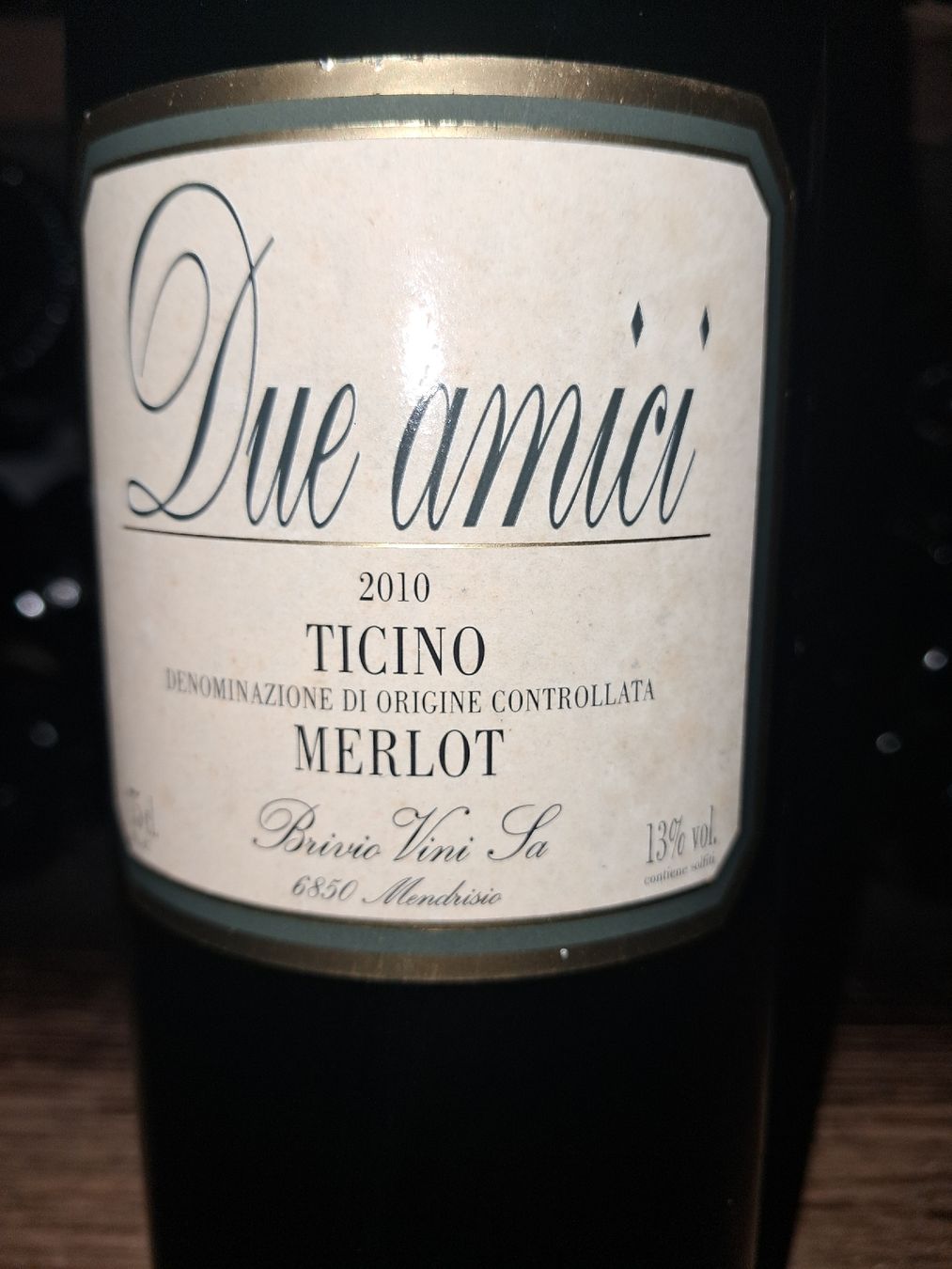 Vino: Merlot Due Amici ticino 2010 – Nuovo e nell'imballaggio originale da Le locle venduto da juliensaran