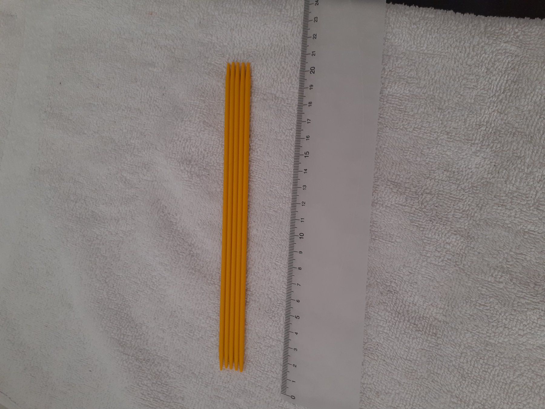 Ferri: 5 Stricknadel 20 cm – Usato da Yverdon venduto da DerStorchUndDieBiene