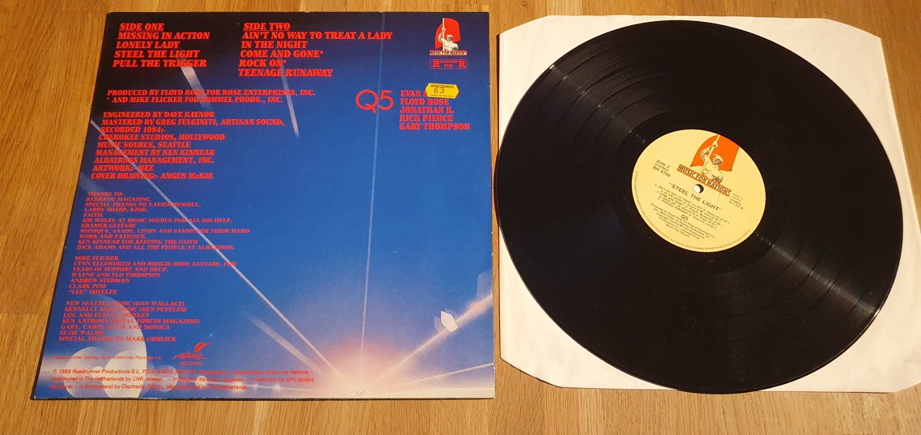 Dischi in vinile: Q5, Still the Light, LP, NEUWERTIG! – Usato da Kreuzlingen venduto da Cdschlumpf 1