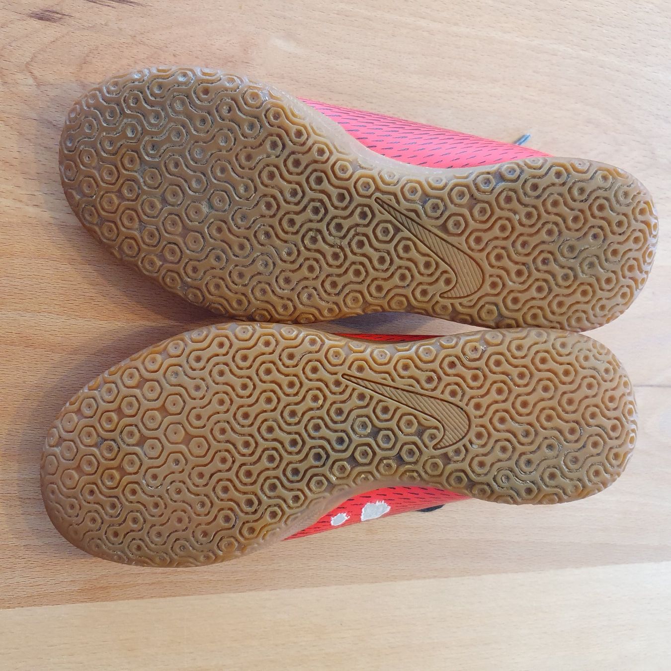 Nike Scarpe per ragazzi: Fussballschuhe v. Nike, Gr. 37.5 – Usato da Bilten venduto da pelanov 6