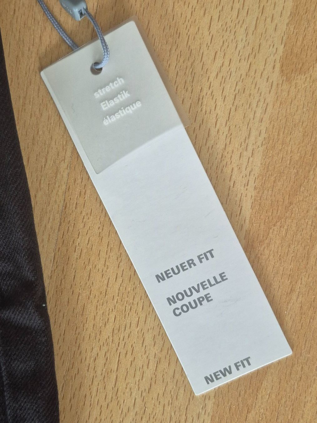 Esprit Jeans: Esprit Jeans schwarz, Grösse 28/34, NEU! – Nuovo (secondo la descrizione) da Killwangen venduto da Bianca790 1