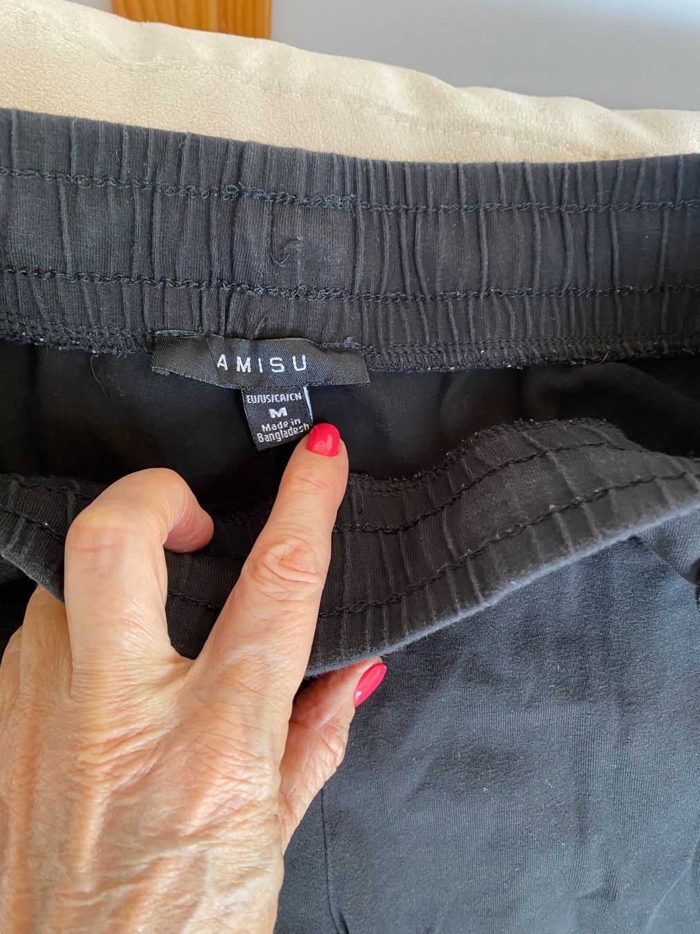 Pantaloni: Amisu pantalon Capri Envoi possible/Versand möglich – Usato da Belmont-sur-Lausanne venduto da chu_vxf5 3