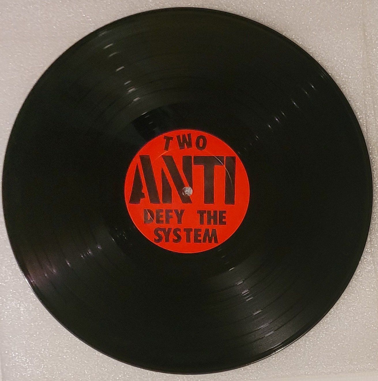 Schallplatten: ANTI - Defy The System – Gebraucht aus Zürich von Avd 4