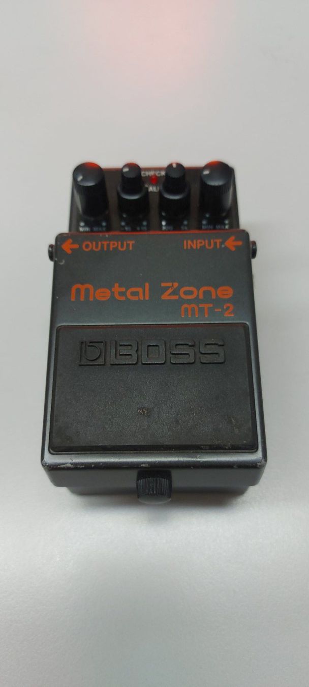 Boss Strumenti musicali: Boss MT-2  Distortion Pedal – Usato da Glattbrugg venduto da Swissmusik