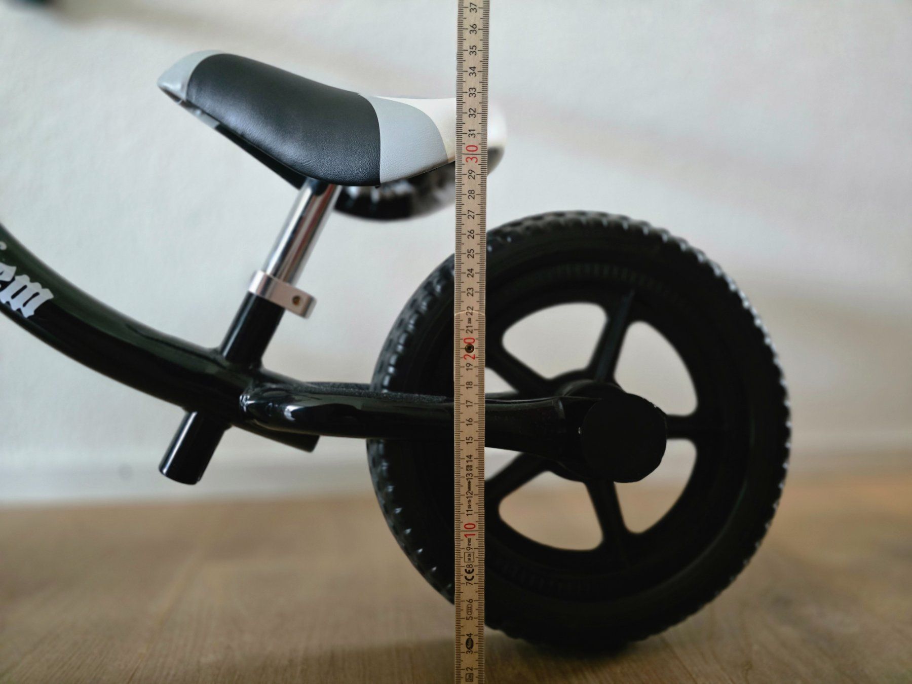 Fahrzeuge für Kinder: 12" Mayhem Laufrad Schwarz – Gebraucht aus Rotkreuz von GrAv3n 2