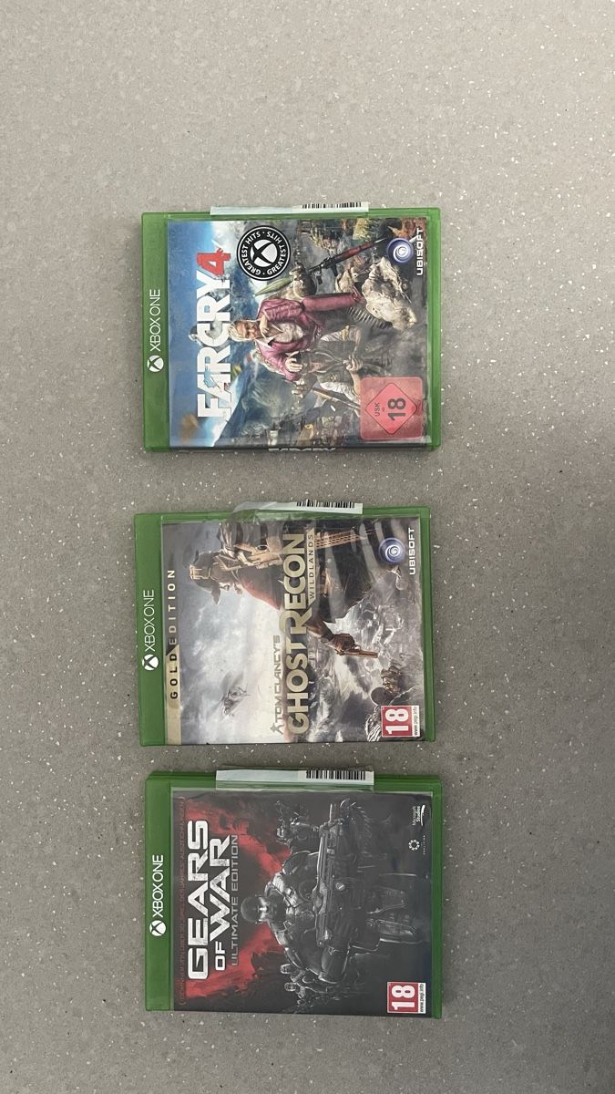 Microsoft Konsolen: Console Microsoft Xbox One con accessori e 3 giochi – Gebraucht aus Airolo von cat_q5fm 5