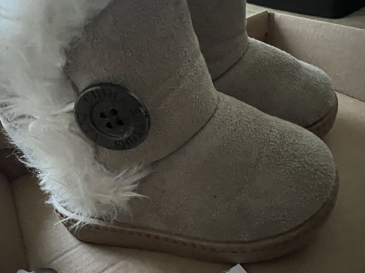 Scarpe per ragazzi: Süsse Kinder Winterstiefel Gr. 22 beige – Usato da Schönenberg ZH venduto da Bosh 6