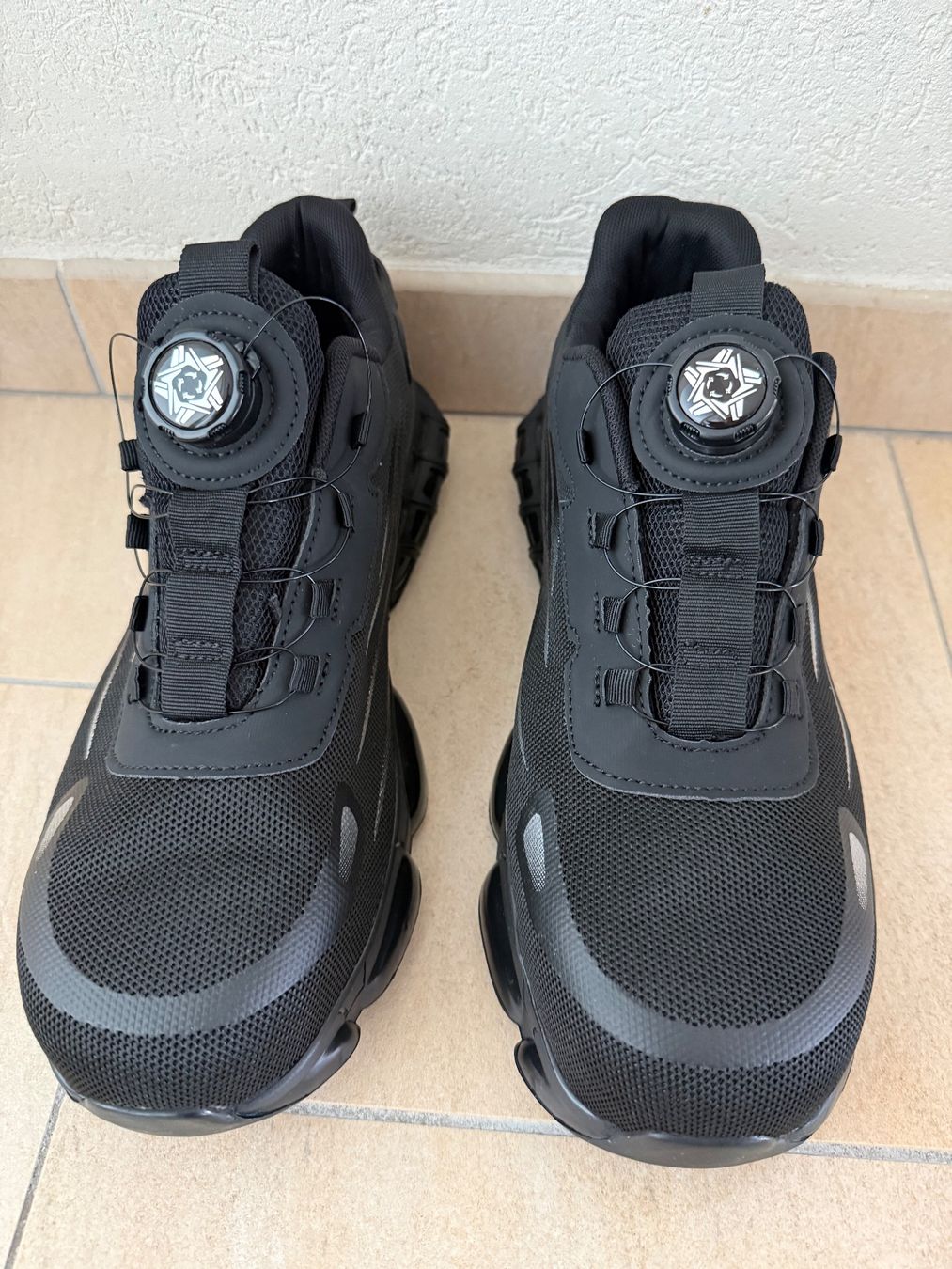 Chaussures hommes: Chaussures de Sécurité S3, Embout en Acier, p. 45 – D'occasion à St-Gingolph par GoldenKeys