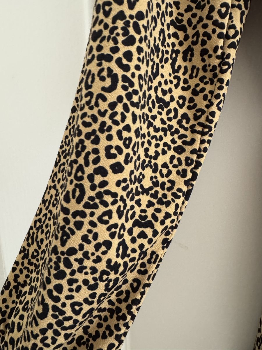 Robes: Kleid mit Leo Print Grösse S neuwertig – Neuf (Voir description) à Basel par sii_sws2 1