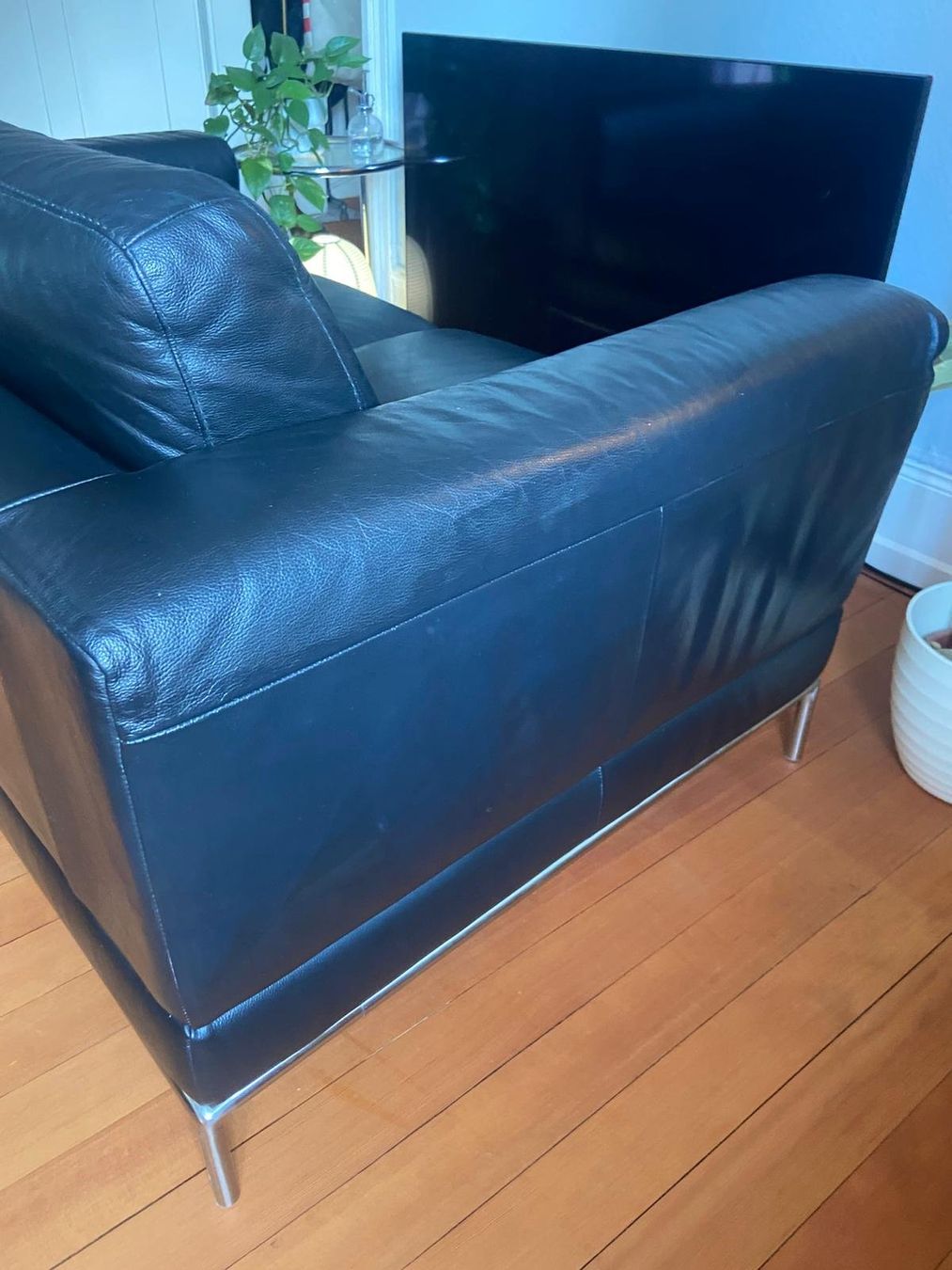 Ikea Sofas: Schwarzes Ledersofa – Gebraucht aus Zürich von robinhardy 5