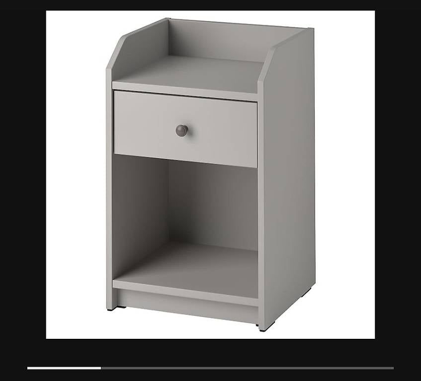 Ikea Comodini: Table de chevet Ikea Hauga - table de nuit – Usato da Crans Montana venduto da ser_mps8