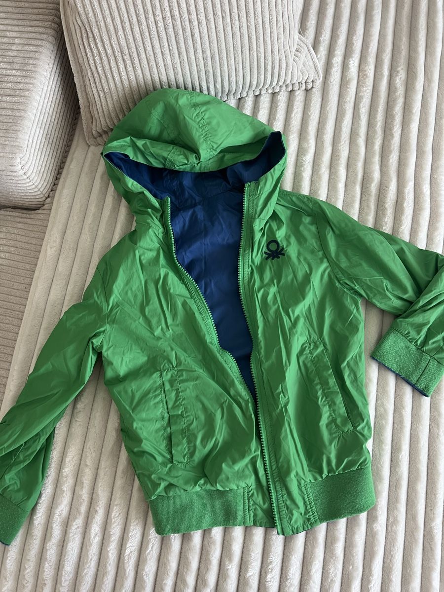 Benetton Jacken & Mäntel: BENETTON JACKE DOUBLE FACE NEUWERTIG GR 116 – Gebraucht aus Basel von theo-g77