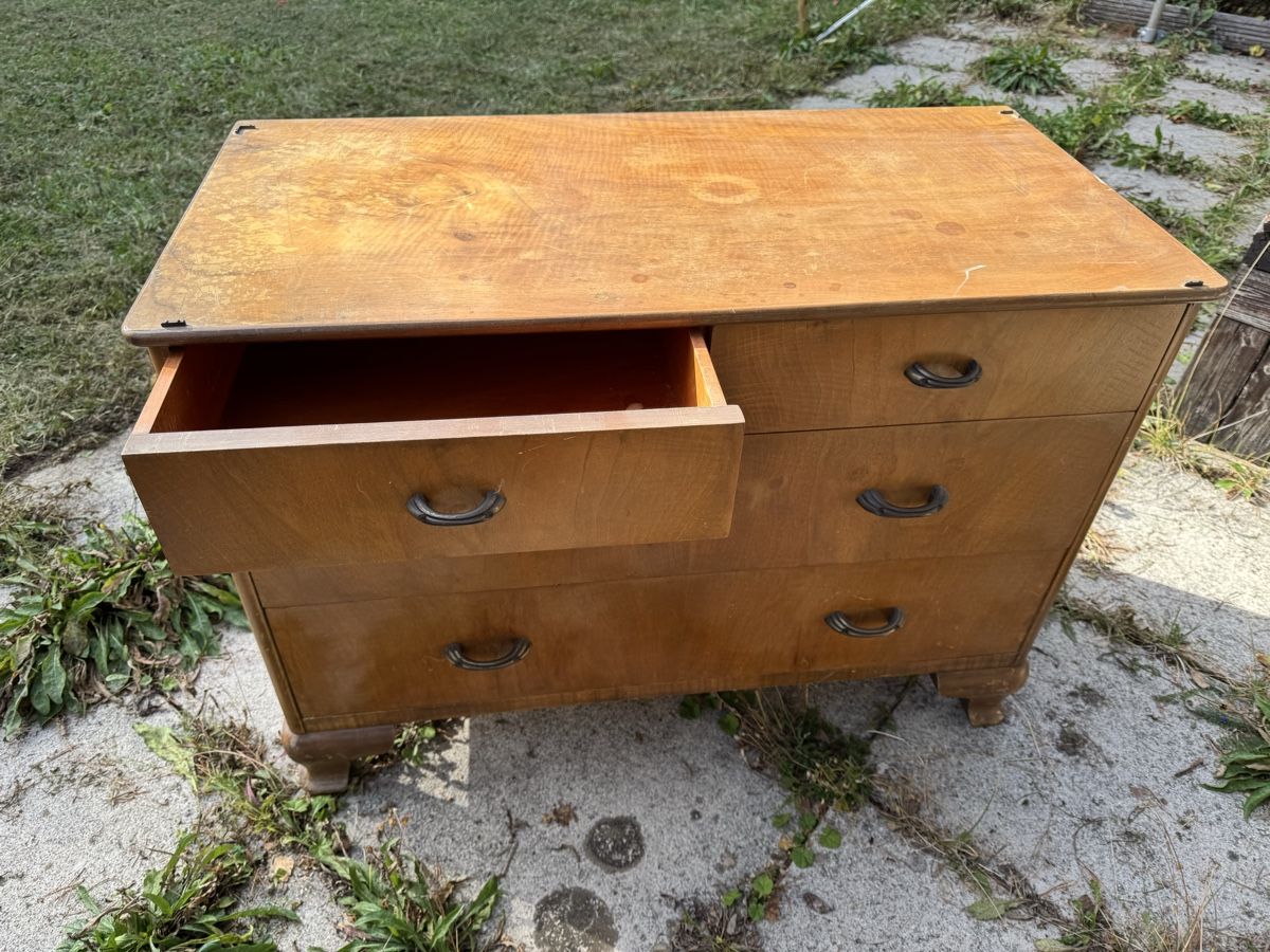Cassettiere: Kommode Holz hell mit Schubladen, gebrauchter Zustand – Usato da Le Sentier venduto da flo_dcg6 1