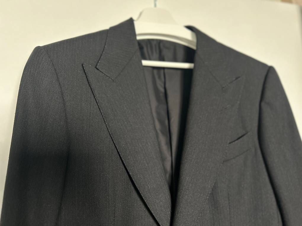 Tom Ford Giacche: Sakko Tom Ford schwarz/anthrazit Grösse: 48 R – Nuovo (secondo la descrizione) da Niederglatt ZH venduto da Julia_4 3