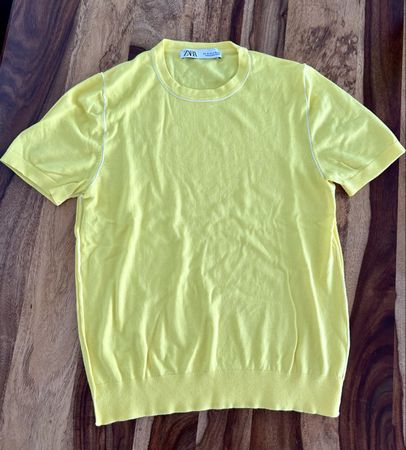 T-Shirt zitronengelb von Zara