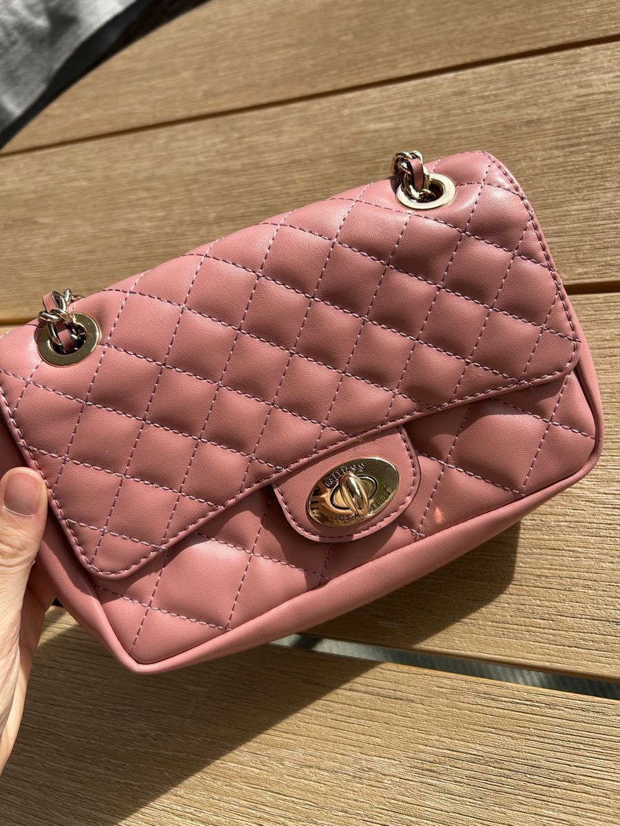 Guess Taschen für Damen: Rosa Guess Tasche neu – Neu (gemäss Beschreibung) aus Egerkingen von thelifeofpablo 3