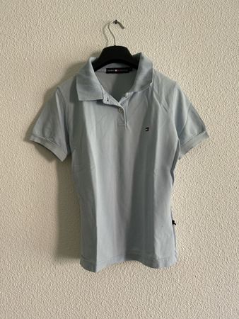 Polo Tommy Hilfiger bleu clair, taille M