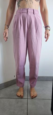 Pantalon lilas MANOR Taille 34 - Élégant et confortable!