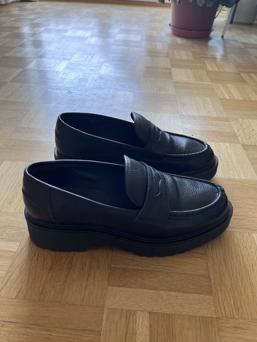 Scarpe da donna: Black leather platform loafer size 39 – Usato da Lausanne venduto da jen_jeon 3