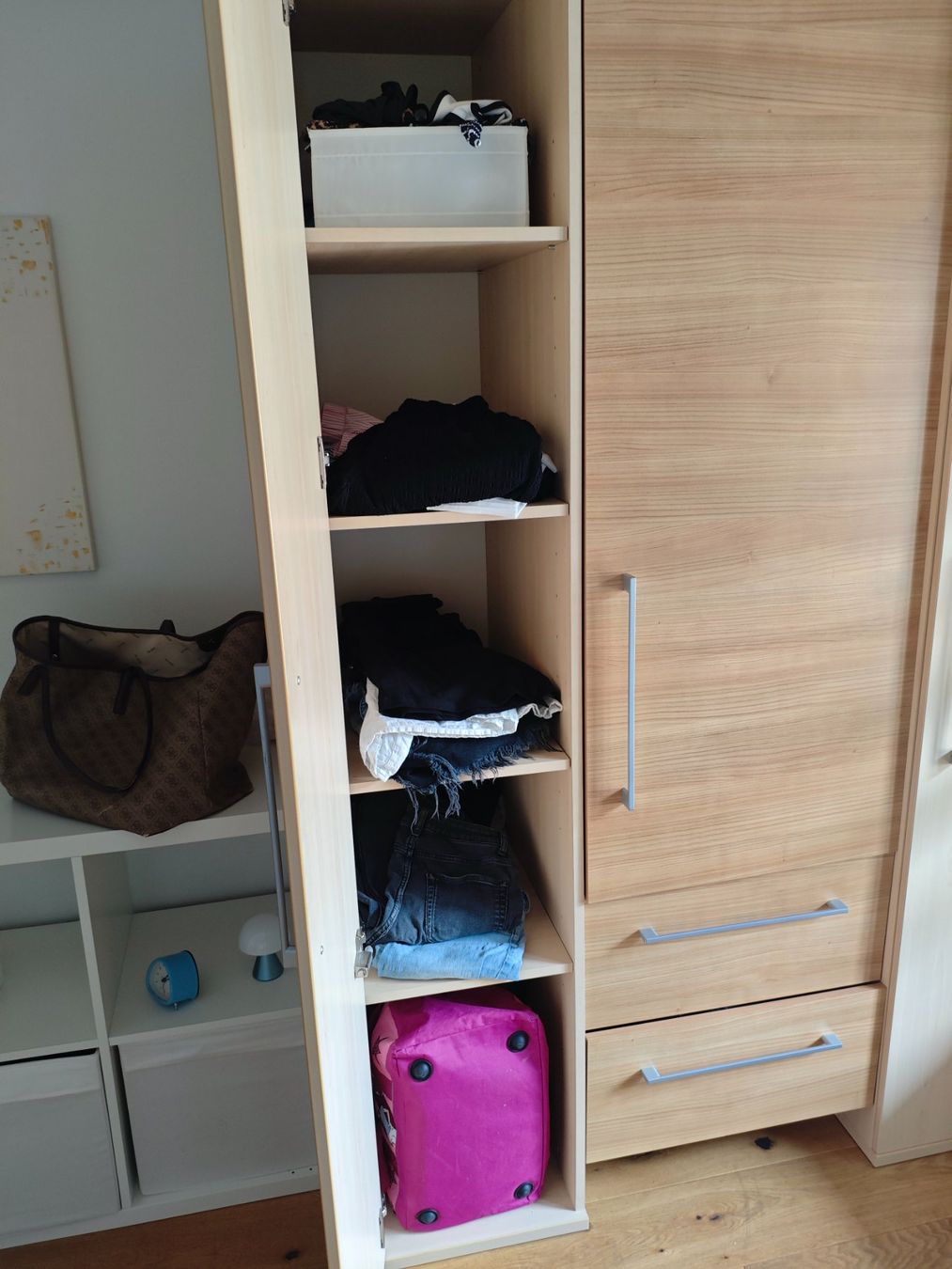 Armadi: Kleiderschrank – Usato da Bertschikon Gossau venduto da neu_y5nx 2