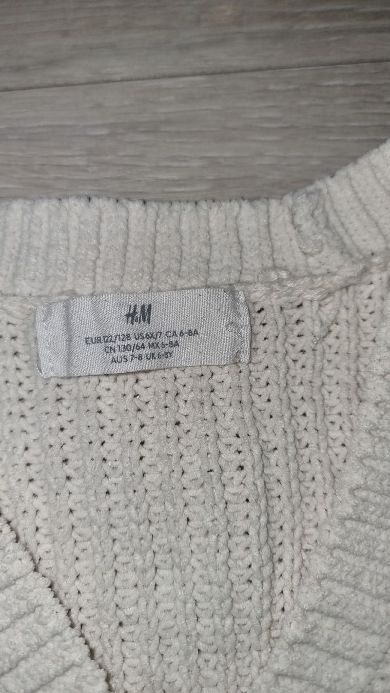 H&M Giacche & Cappotti: H&M Strickjacke, beige, Gr. 122/128 – Usato da Wigoltingen venduto da Zuckerfee84 2