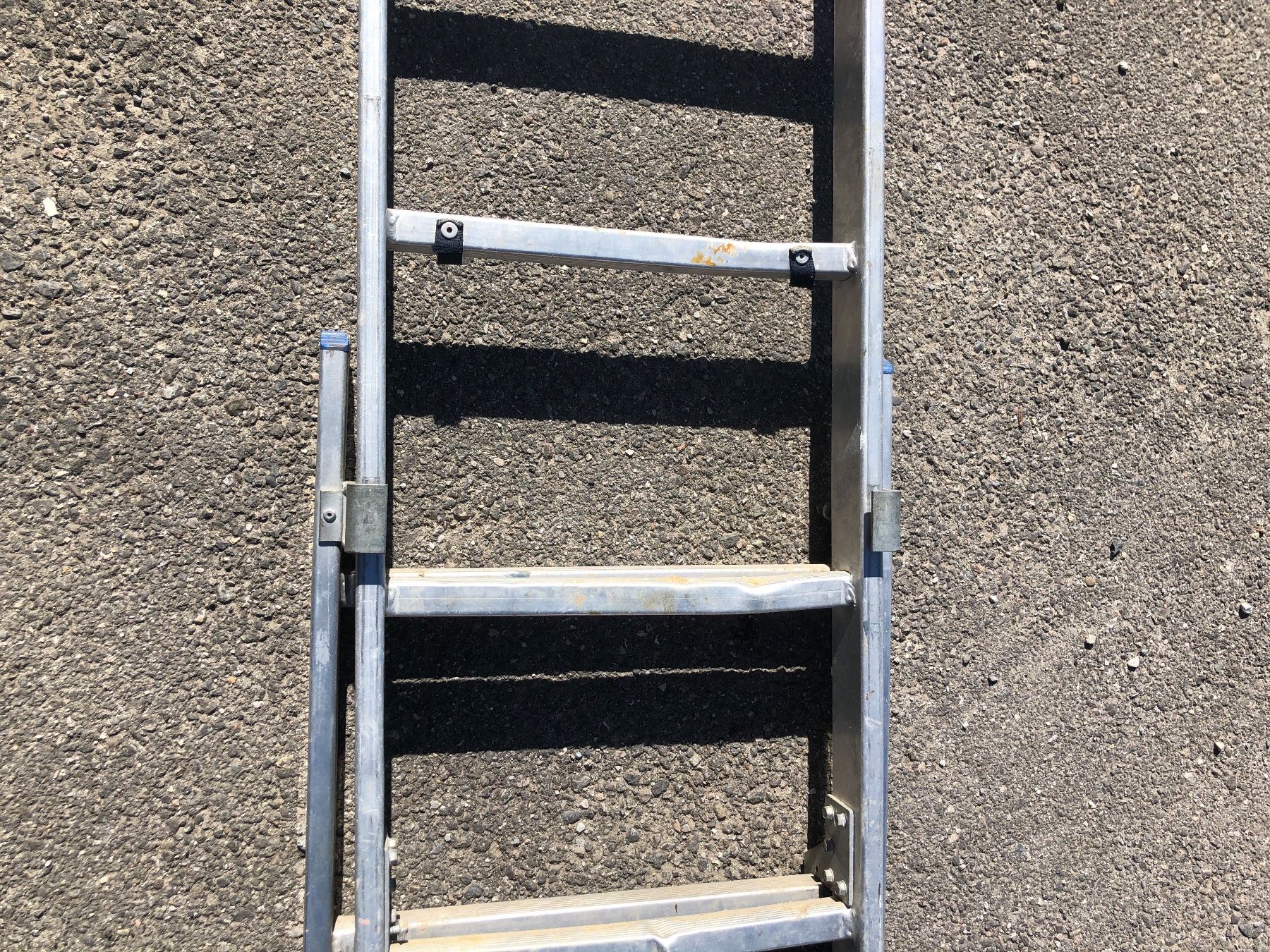 Scale: Échelle aluminium – Usato da Chénens venduto da Touta1franc 3