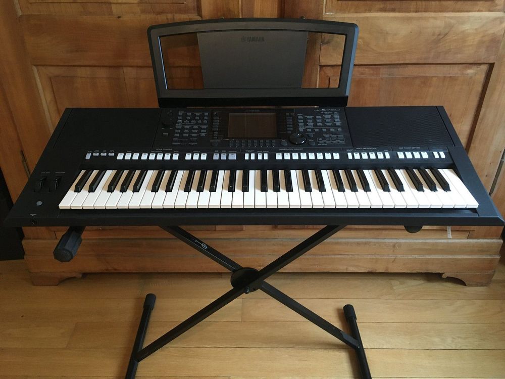 Keyboard Yamaha PSR S750 Kaufen auf Ricardo