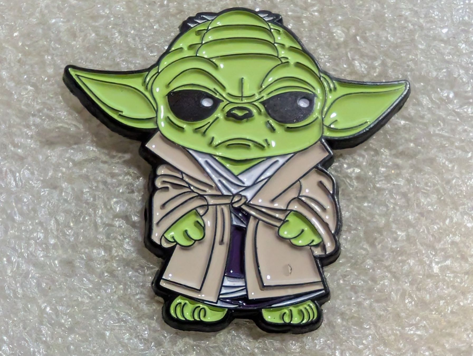 Plaketten & Abzeichen: Ansteckpin 73: Star Wars – Gebraucht aus Oppligen von Pin-Fall-Shop