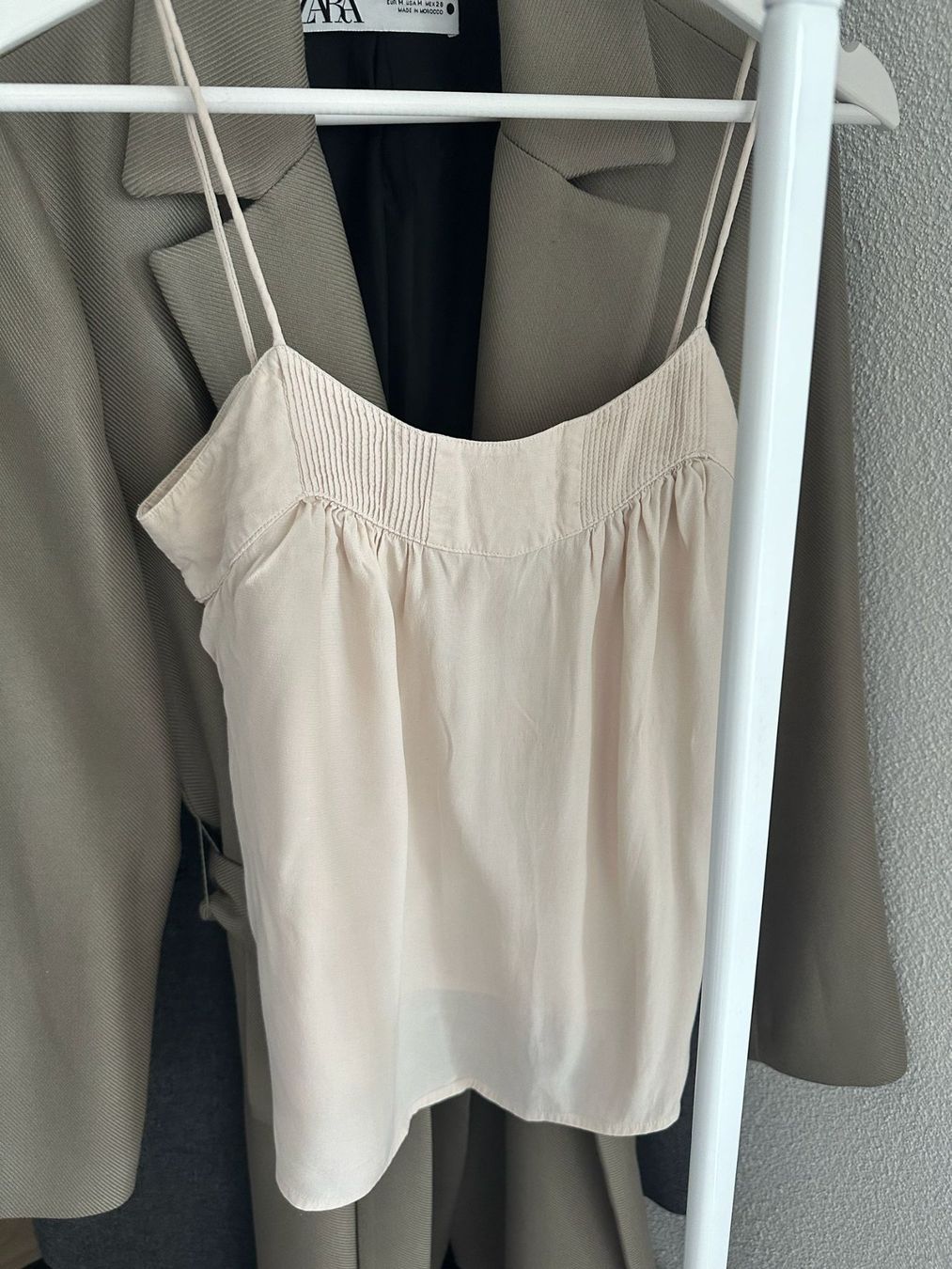 Top: Mango Top, elegant, dünne Träger – Usato da Burg AG venduto da tom_hjc5 1