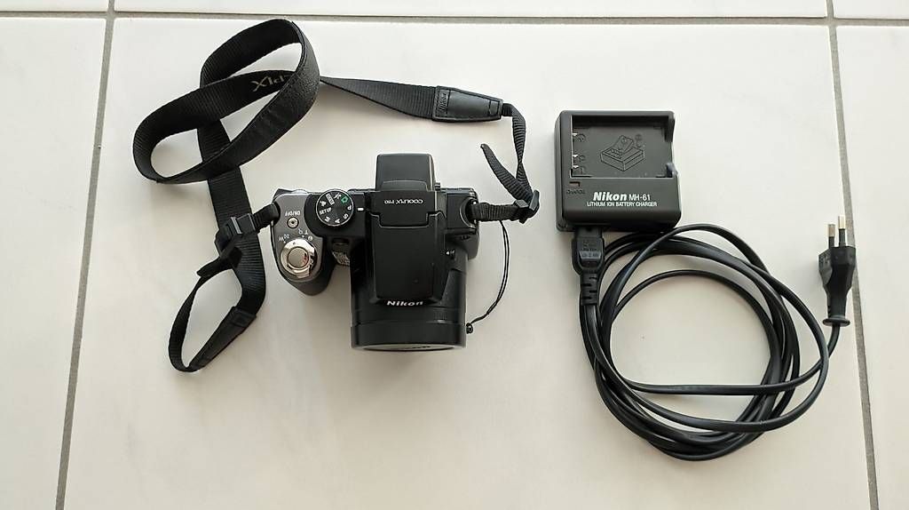 Coolpix Fotocamera: Nikon Coolpix P80 10.1 Megapixel 18x Zoom – Usato da Ballwil venduto da bom_ar 3