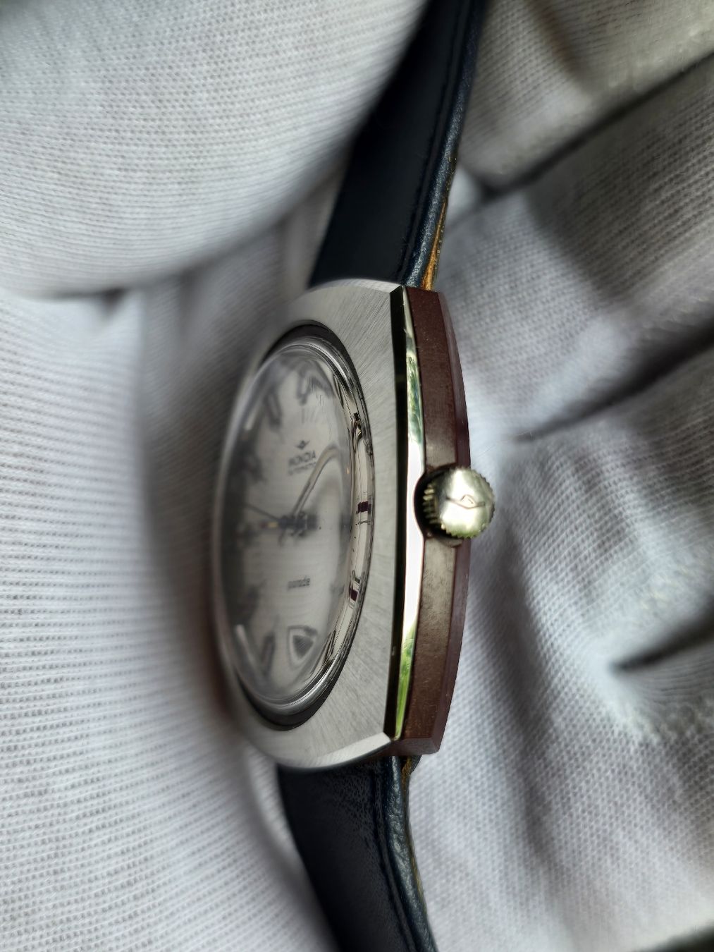 Zenith Orologi: Montre Mondia Parade by Zenith . automatic – Nuovo (secondo la descrizione) da Grand-Lancy venduto da Montre-Swiss 1