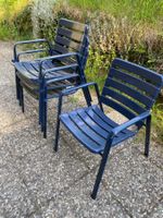 4 Stk. dunkelblaue Gartenstühle, stapelbar