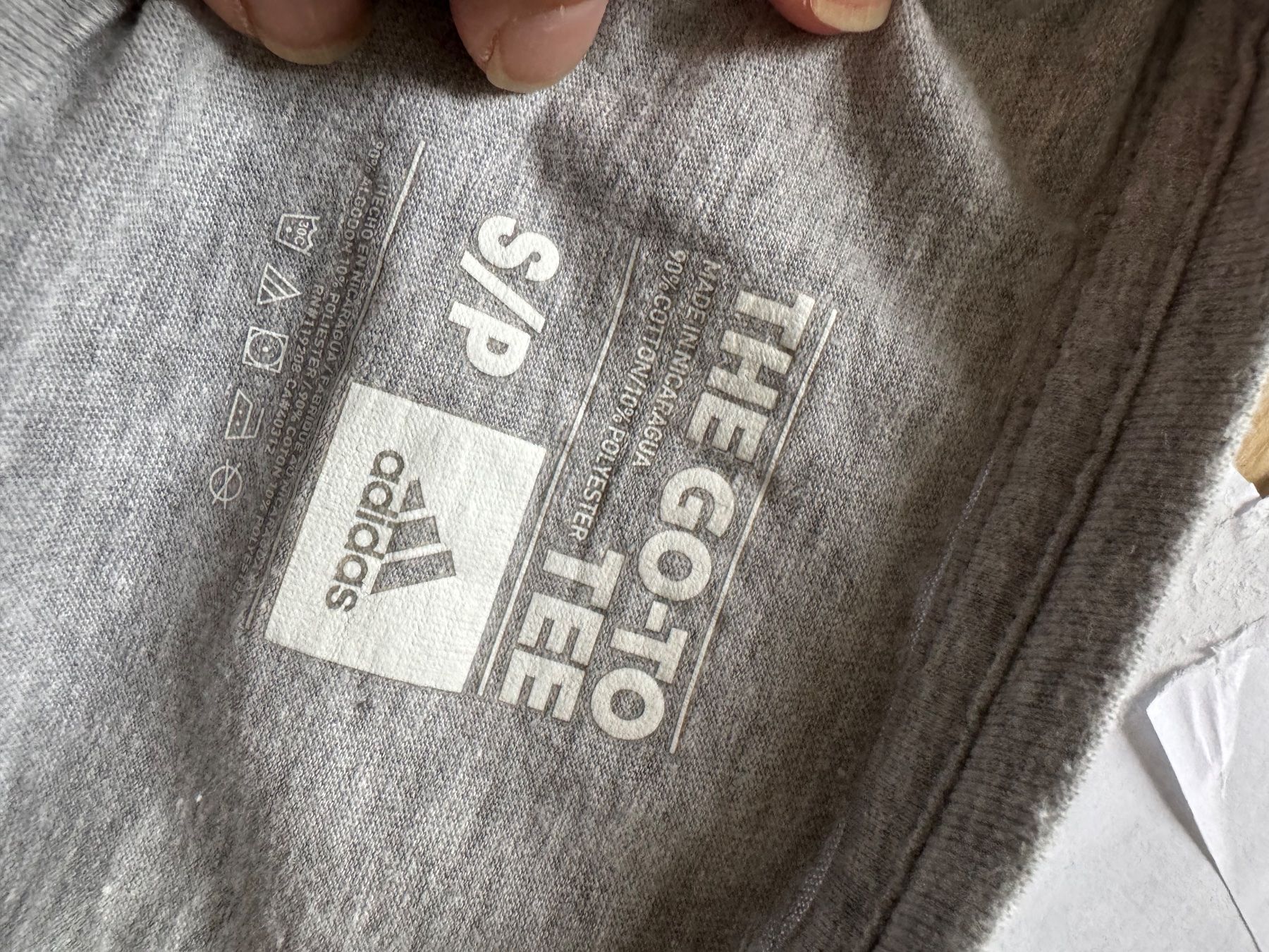 Adidas T-Shirts: T-shirt Adidas Taille S Mélany – Neu (gemäss Beschreibung) aus Veyrier von kimedovapa 2