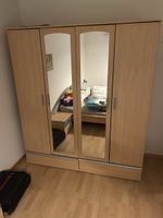 Kleiderschrank