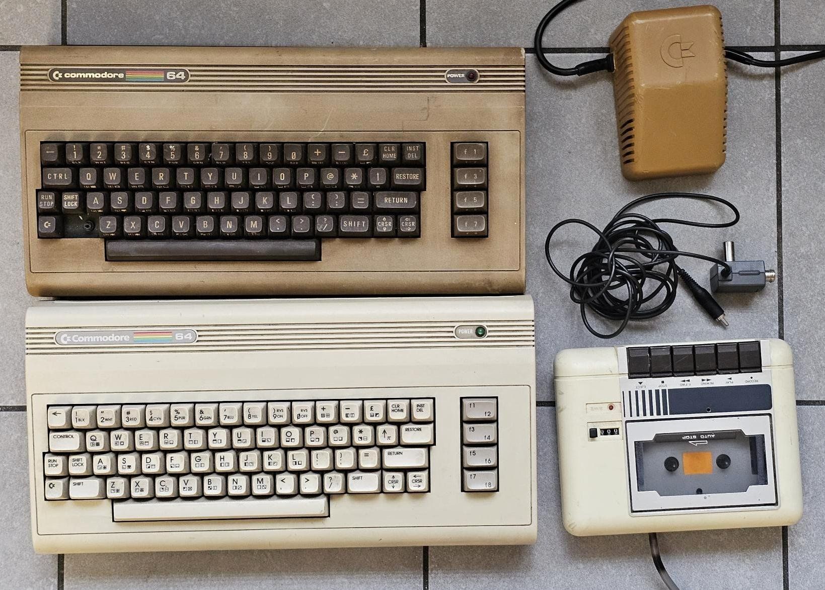Commodore PC: 2 x Commodore C64 / C64G – Usato da Collonges venduto da arashee