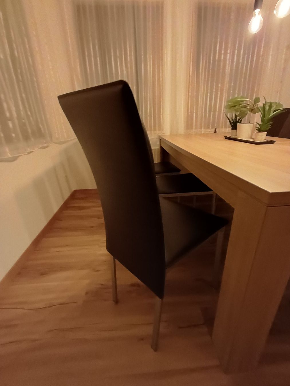 Set de table et chaises: Esstisch Set mit 6 Stühlen – D'occasion à Oberschrot par T.9b 3