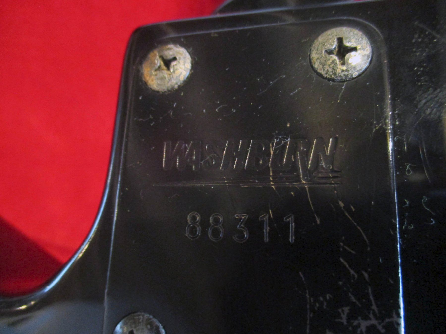 Washburn Musikinstrumente: Washburn AF-40 V Ace Frehley – Gebraucht aus Riedtwil von  7