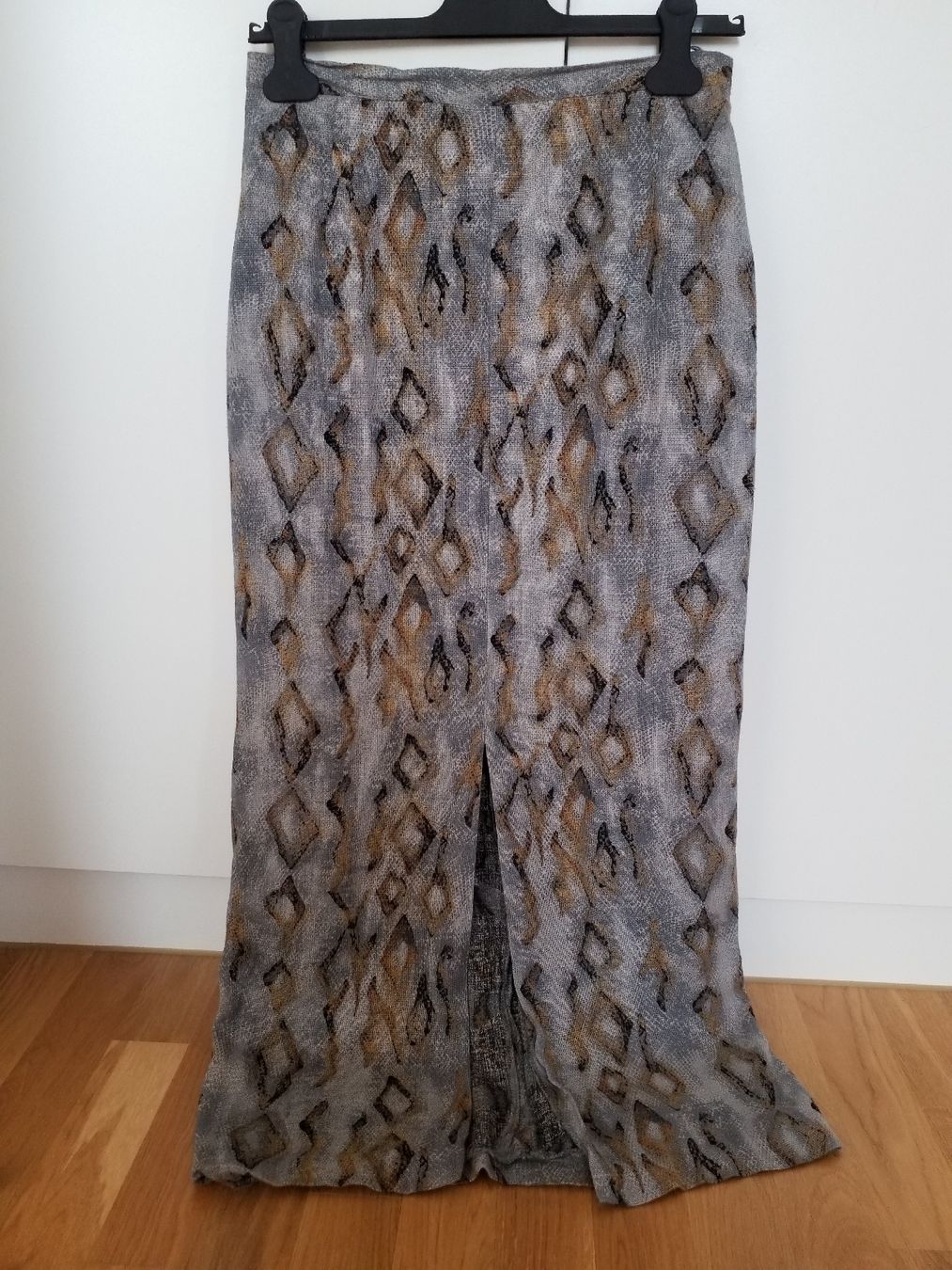 Lotti di vestiti: Set Skirt+Top – Usato da Luzern venduto da _Lobster_ 1