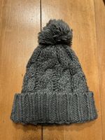 Wintermuetze mit Bommel