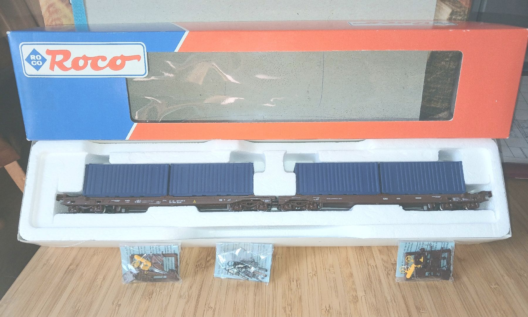 ROCO H0 46563 -1 Wagon à Conteneurs ÖBB 