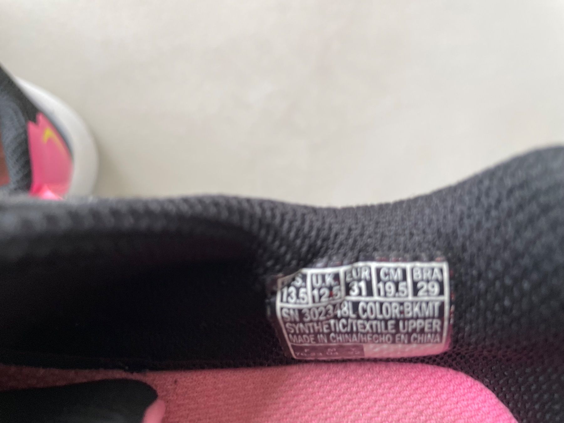 Skechers Chaussures filles: Skechers Turnschuhe, 31 – D'occasion à Siebnen par Nulu12 5
