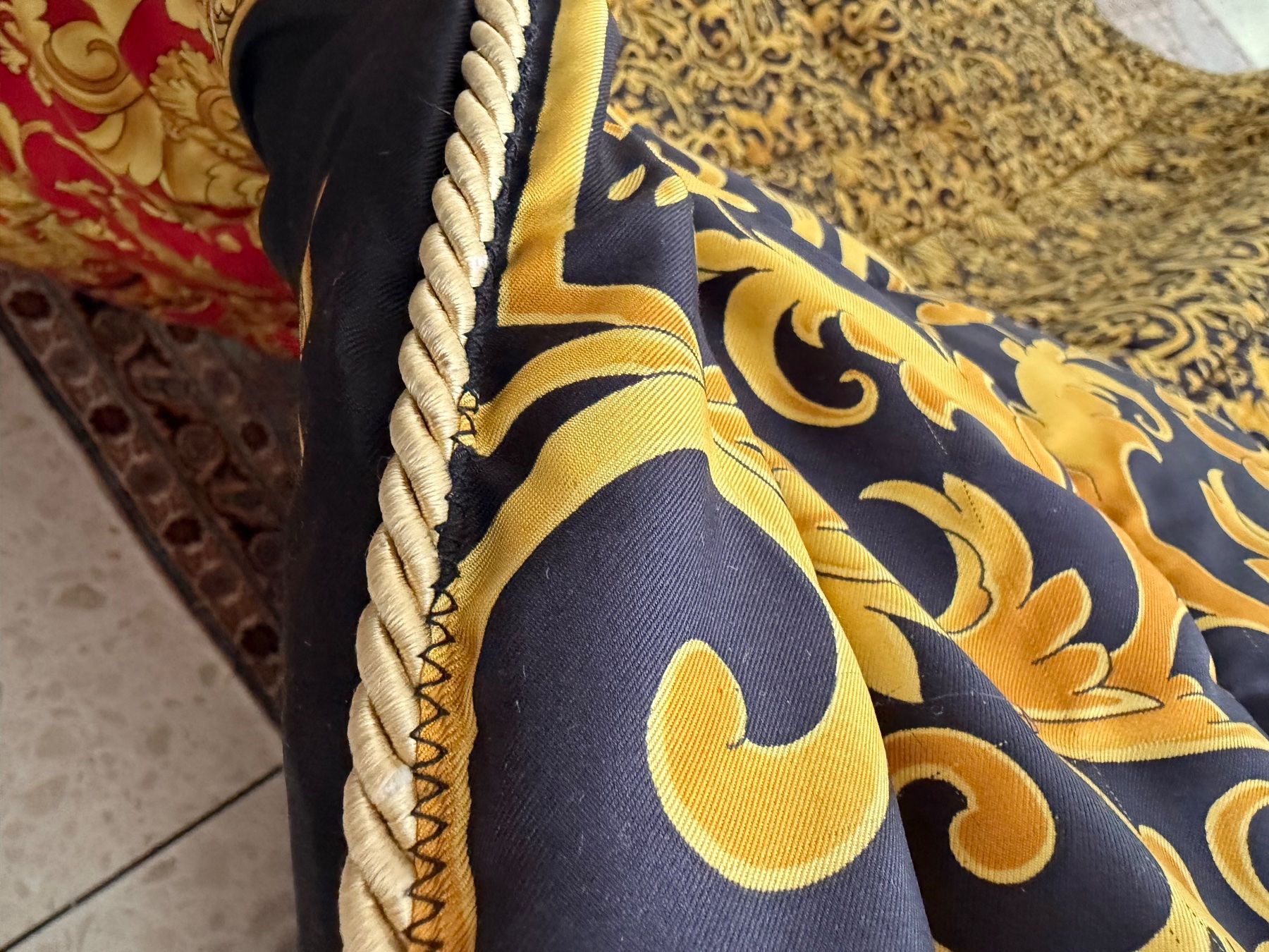 Coperte: Schöne Tagesdecke, gross – Usato da Solothurn venduto da anni22 4