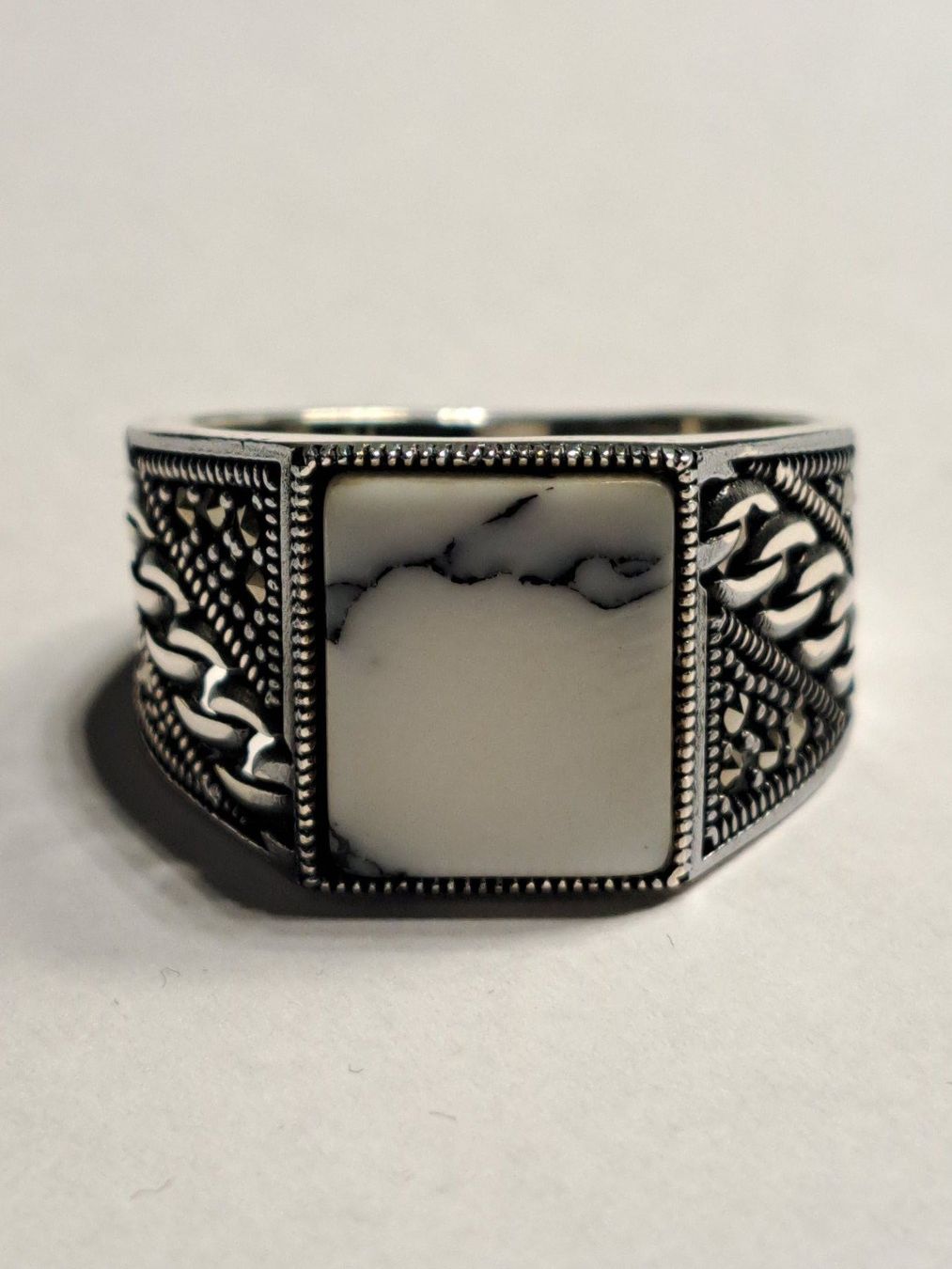 Ringe: 0055 - Bague en argent, Howlite, taille 61 – Neu und originalverpackt aus Neuchâtel von NIDAVELIR